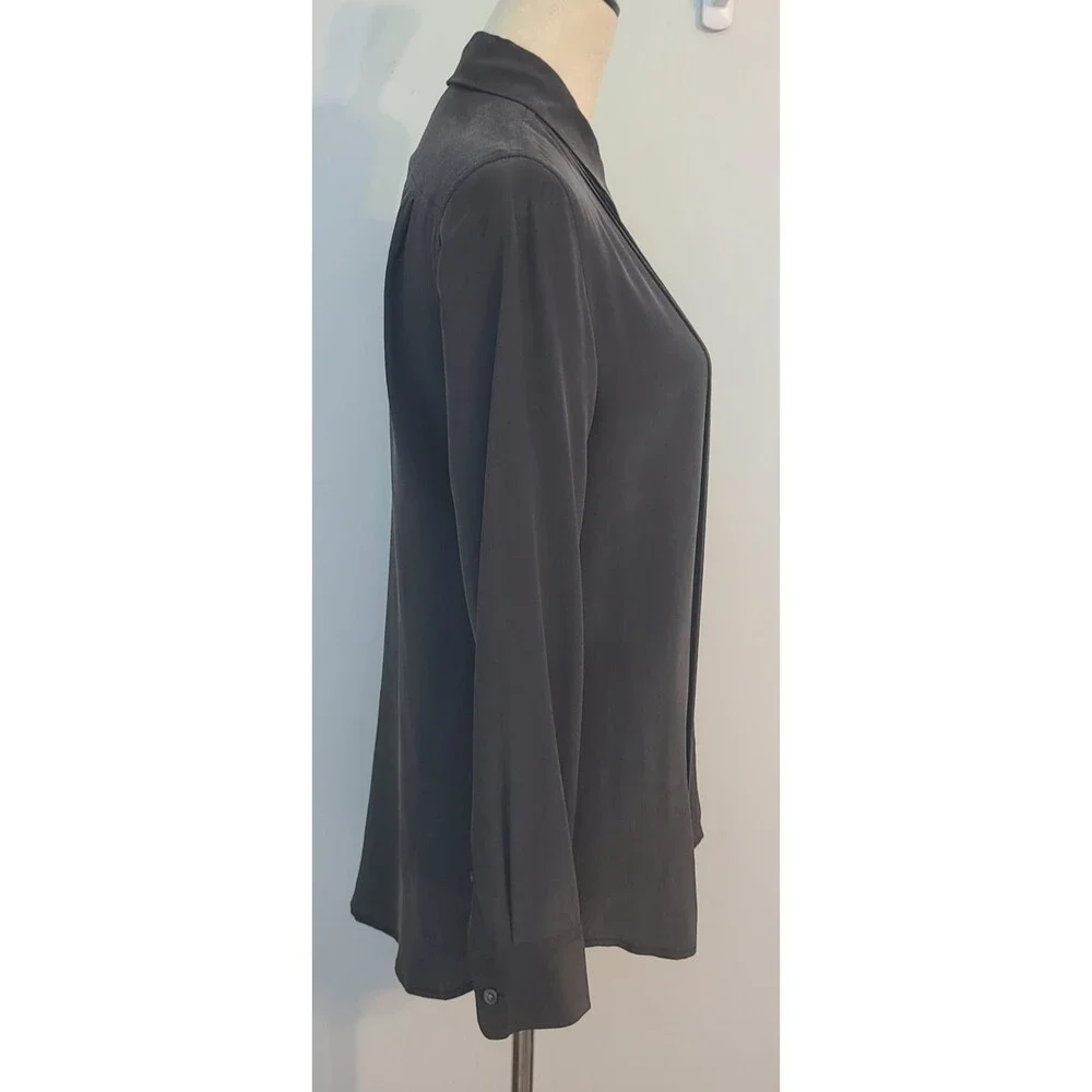 Equipment Femme XS 100% Silk Black Pintuck Button Down Blouse Top Soft Signature - Picture 4 of 10